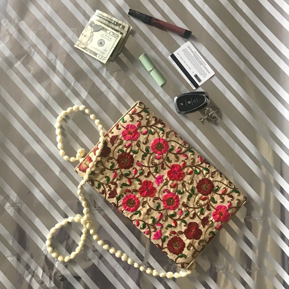 Envelope clutch